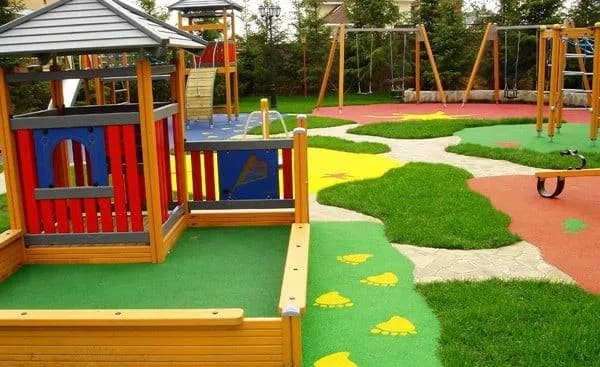 Zamknięte place zabaw do kiedy? Sprawdź, kiedy znów będą otwarte